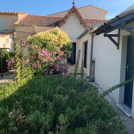 Holiday home Petite Maison Pres Du Centre