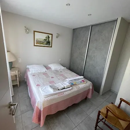 Holiday home Petite Maison Pres Du Centre